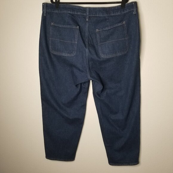 Old Navy 20p Jeans Short SkyHi Straight Extra High Rise Medium Dark Wash Stretch - Picture 2 of 6